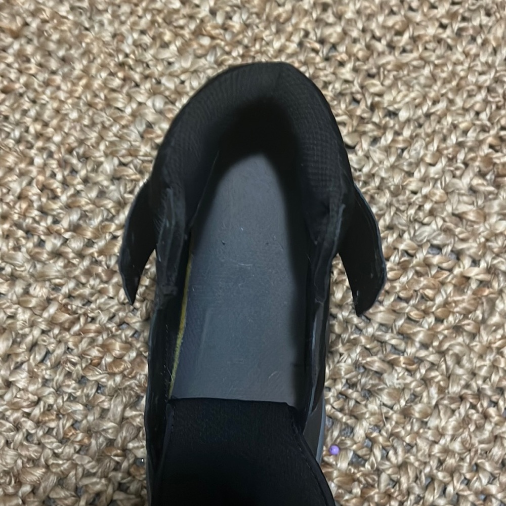 Black Nike Healed Sneakers - Picture 8 of 8